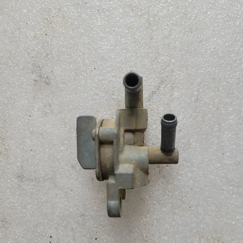 TAP ASSY FUEL TANK Seulement Aujourd’hui
